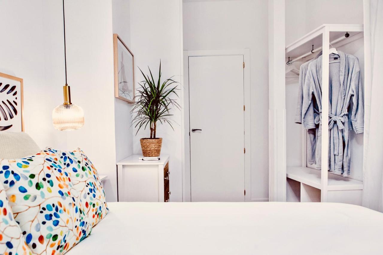 Calle Rodas 3 Central 5 Stars Apartment In Madrid For 6 People Exterior photo
