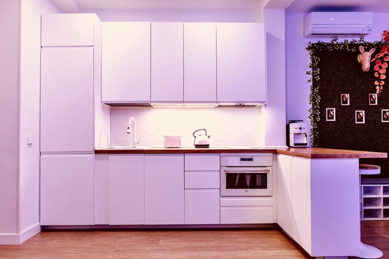 Calle Rodas 3 Central 5 Stars Apartment In Madrid For 6 People Exterior photo
